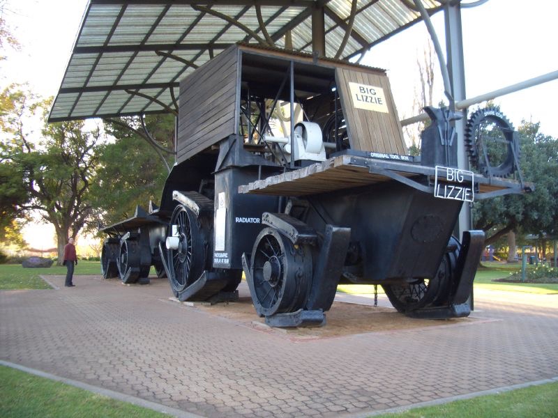 Big Lizzie Red Cliffs Victoria